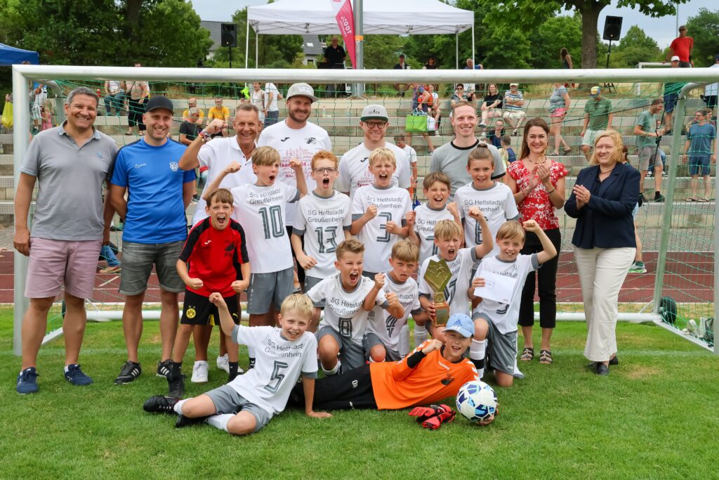 Siegerfoto von der U11-Mannschaft der SG Hettstadt